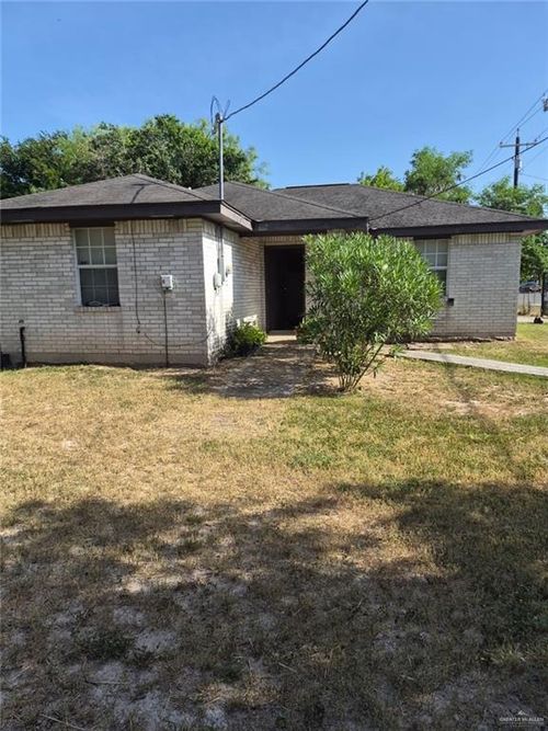 802 S Salinas Boulevard, Donna, TX, 78537 | Card Image