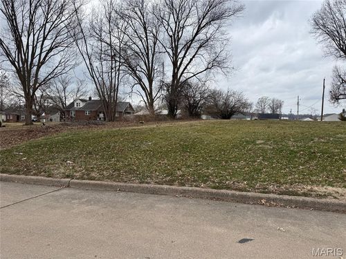 215 Louis St, Cape Girardeau, MO, 63703 | Card Image