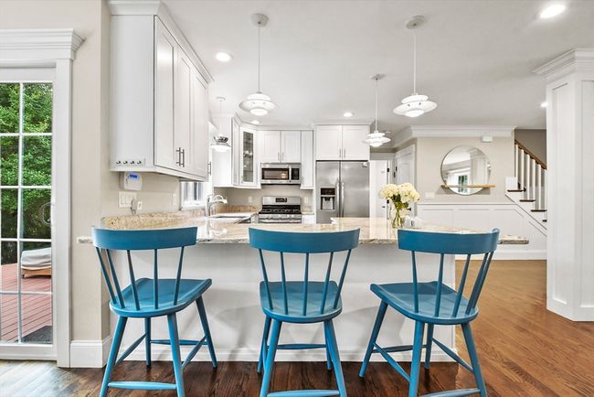 54 Cushing St, House other with 3 bedrooms, 3 bathrooms and 6 parking in Hingham MA | Image 8