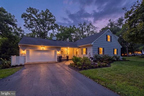 19 W Severn Ridge Rd, ANNAPOLIS, MD, 21409-5844 | Card Image