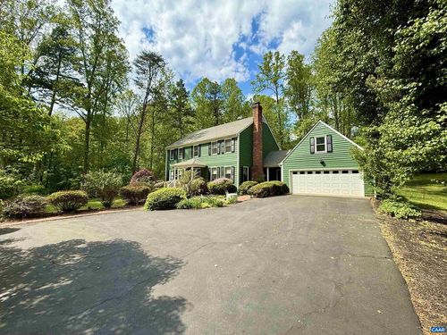1888 Franklin Dr, CHARLOTTESVILLE, VA, 22911-8513 | Card Image