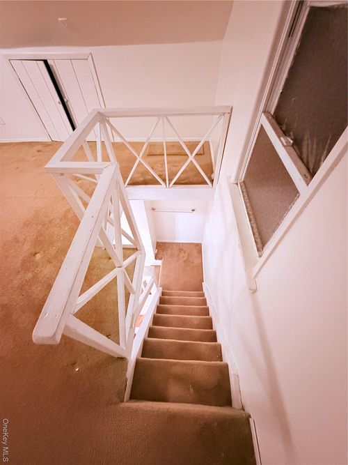 22417 Fairbury Ave, Queens Village, NY, 11428-1927 | Card Image