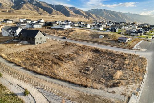 26-1025 E 200 N, Hyde Park, UT, 84318-4805 | Card Image