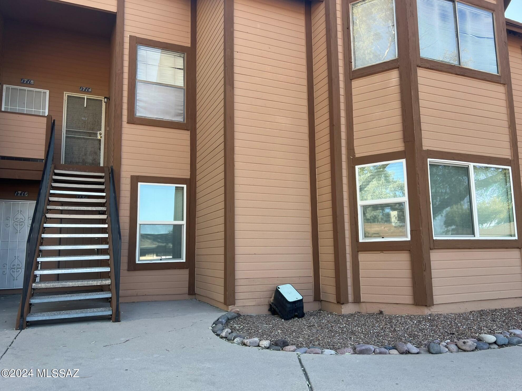 Park Wood Ln, Tucson, AZ 85746
