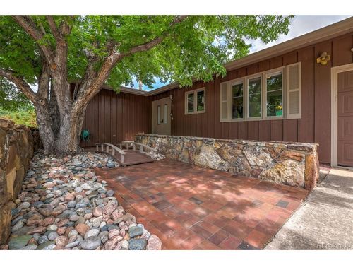 223 Crystal Hills Blvd, Manitou Springs, CO, 80829-2609 | Card Image