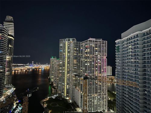 apt-3916-31 Se 5th St, Miami, FL, 33131-2528 | Card Image