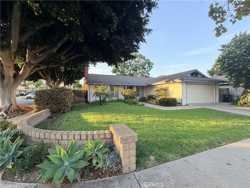 701 E 21st St, Santa Ana, CA, 92706-3026 | Card Image