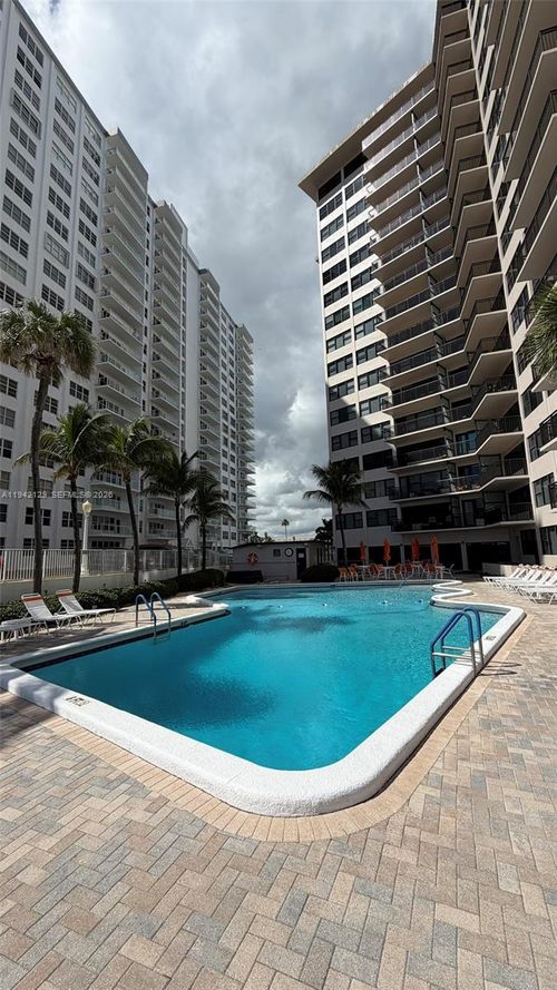 1414-3800 Galt Ocean Dr, Fort Lauderdale, FL, 33308-7657 | Card Image