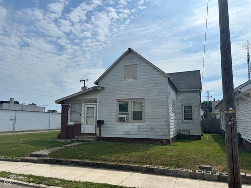 1702 S High St, Muncie, IN, 47302-3227 | Card Image