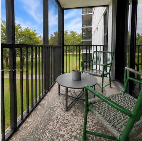 307-3401 N Country Club Dr, Aventura, FL, 33180-1700 | Card Image