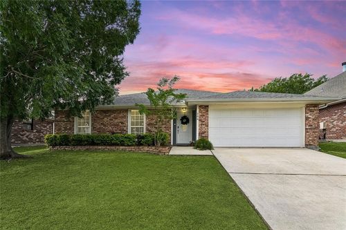 204 Charles Ct, Slidell, LA, 70458-9178 | Card Image