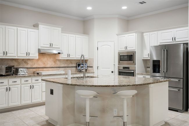 2508 Outlook Ridge Loop, House other with 3 bedrooms, 3 bathrooms and 4 parking in Leander TX | Image 6