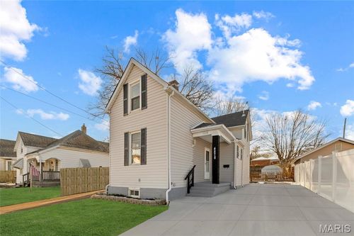 4878 Heidelberg Ave, Saint Louis, MO, 63123-4732 | Card Image