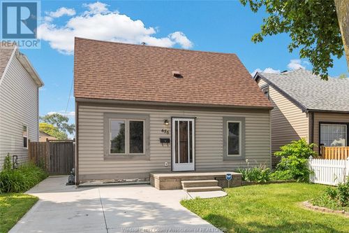 656 Charlotte St, Windsor, ON, N8X3A5 | Card Image
