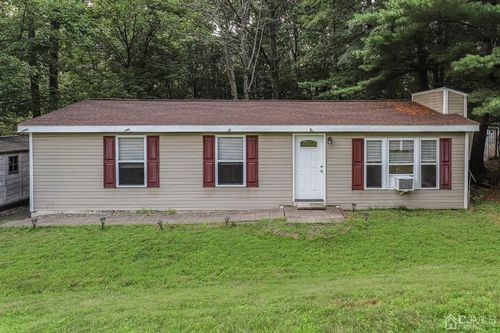 29 Northwood Drive, High Bridge, NJ, 08829 | Card Image