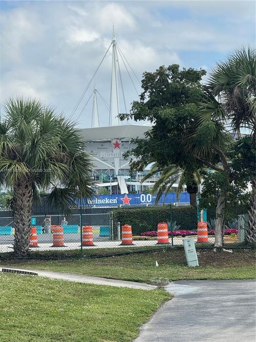 20107 Nw 27th Cir, Miami Gardens, FL, 33056-2135 | Card Image