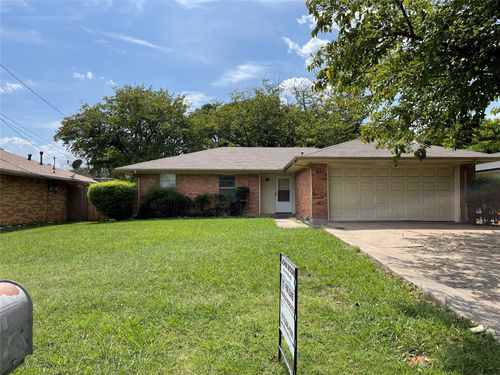 123 Evelyn St, Desoto, TX, 75115-5503 | Card Image