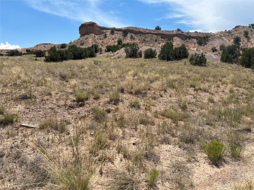 27 Apache Trail, Abiquiu, NM, 87510 | Card Image