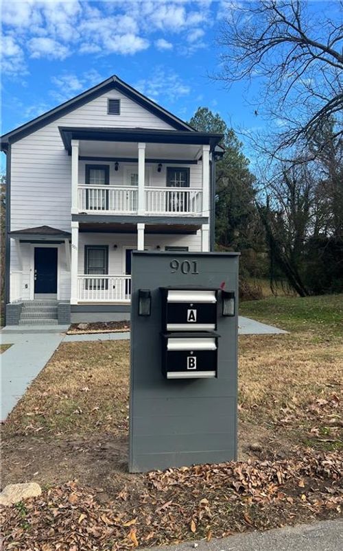 901 Hall St Nw, Atlanta, GA, 30318-4794 | Card Image