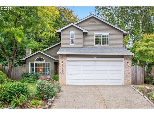 17093 Sw Lynnly Way, Sherwood, OR, 97140-8752 | Card Image