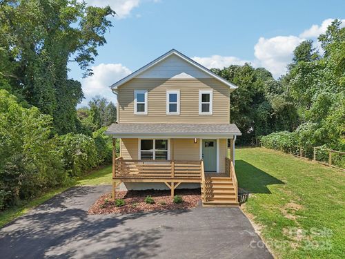19 White Ave, Asheville, NC, 28803-1636 | Card Image