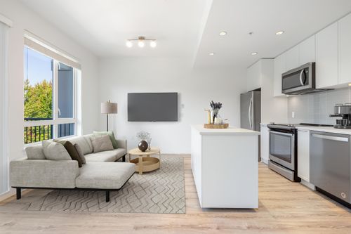 407-2382 Atkins Ave, Port Coquitlam, BC, V3C0G7 | Card Image