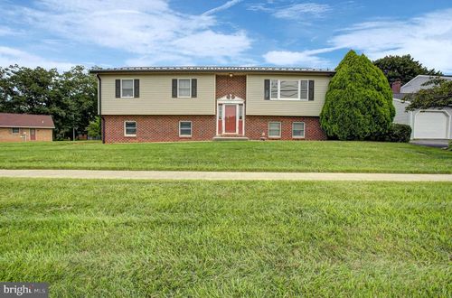 517 N N Morris Street, SHIPPENSBURG, PA, 17257 | Card Image