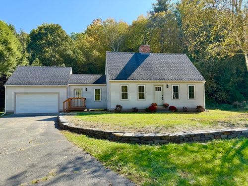132 Meadow Rd, Montague, MA, 01351-9512 | Card Image