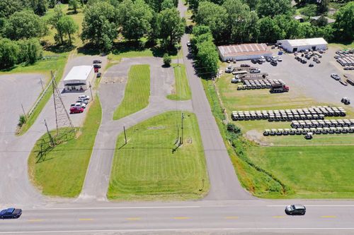 3933 Us Highway 62, Calvert City, KY, 42029-8467 | Card Image