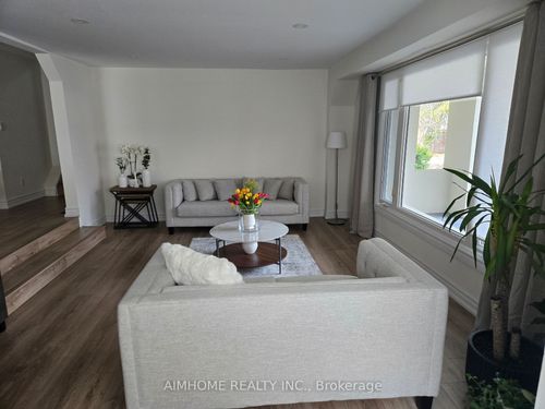 77 Sunset Beach Rd, Richmond Hill, ON, L4E3G7 | Card Image