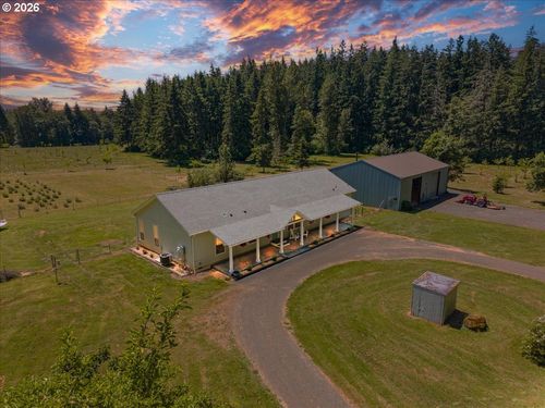 27737 Se Currin Rd, Estacada, OR, 97023-9751 | Card Image