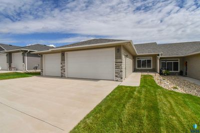 5412 Bahnson Ave, House other with 3 bedrooms, 2 bathrooms and null parking in Sioux Falls SD | Image 1