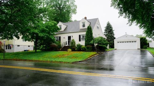 33 Lancaster Rd, Colonia, NJ, 07067-1122 | Card Image