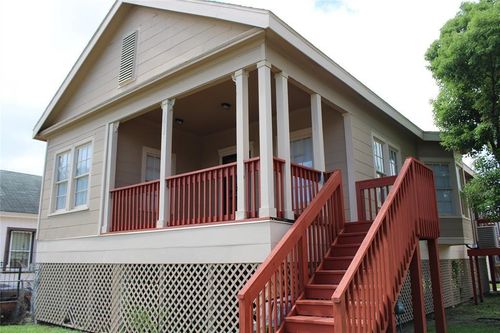 3602 Avenue N 1/2, Galveston, TX, 77550-6733 | Card Image
