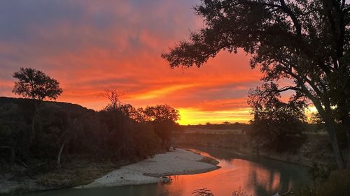 220 County Road 3310, Valley Mills, TX, 76689-2696 | Card Image