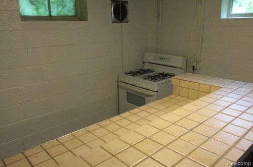 garden-445 W Breckenridge Street, Ferndale, MI, 48220 | Card Image