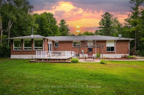 2089 Totem Ranch Rd E, Oxford Station, ON, K0G1T0 | Card Image