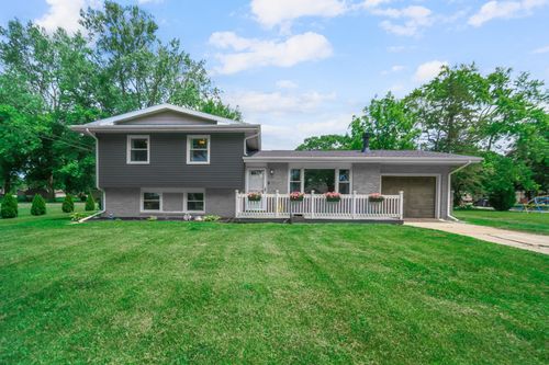 9 Hickory Dr, Hobart, IN, 46342 | Card Image