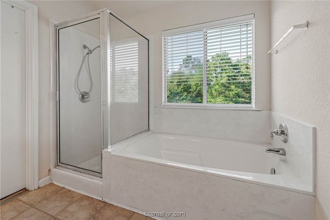 Master Bath | Image 14