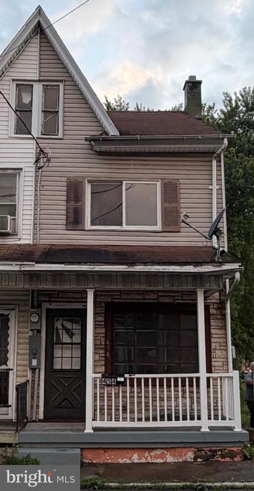 454 S Pearl St, SHAMOKIN, PA, 17872-6508 | Card Image