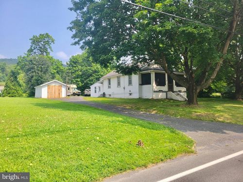 7816 Boyertown Pike, BOYERTOWN, PA, 19512-8109 | Card Image