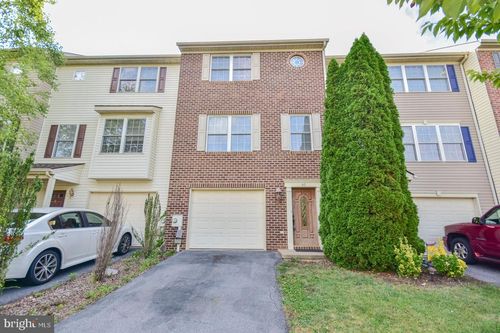 61 Effie Ln, MARTINSBURG, WV, 25404-7626 | Card Image