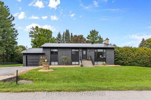 3276 Warner Way, Greely - Metcalfe - Osgoode - Vernon and Area, ON, K0A2W0 | Card Image