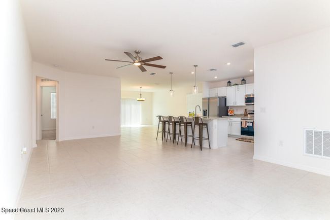 724 San Filippo Dr Se, House other with 4 bedrooms, 2 bathrooms and null parking in PALM BAY FL | Image 4