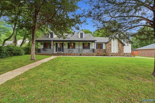 1304 Siniard Dr Se, Huntsville, AL, 35803-2452 | Card Image