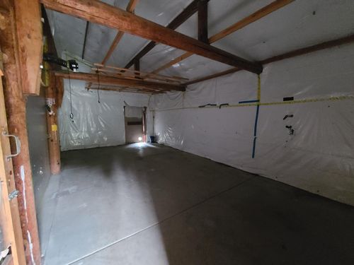 28060 Redwood Hwy, Cave Junction, OR, 97523-9301 | Card Image