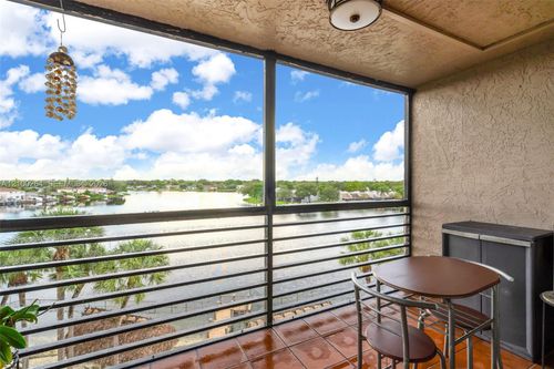 504-1100 Colony Point Cir, Pembroke Pines, FL, 33026-2934 | Card Image