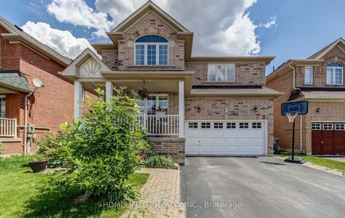 5 Beachpoint Blvd, Brampton, ON, L7A2H3 | Card Image