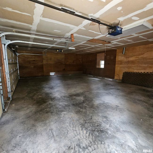22488 N Mayflower Ln, House other with 3 bedrooms, 2 bathrooms and null parking in Dix IL | Image 43