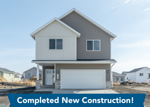 1129 Jill Dr W, West Fargo, ND, 58078-2951 | Card Image